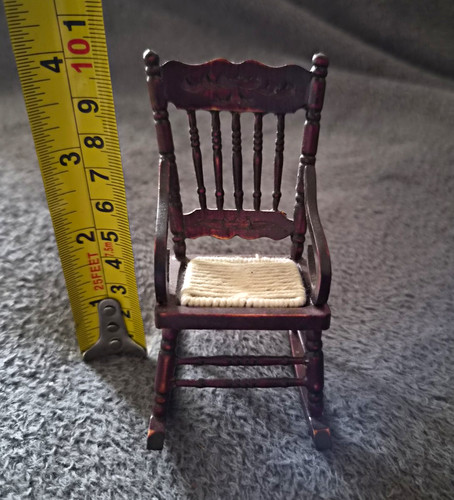 Dolls house miniature brown - miniature,